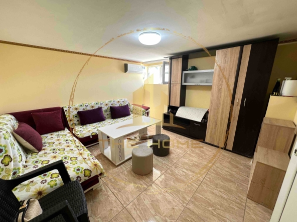 Дава се под наем Двустаен апартамент в Варна, м-т Акчелар - 45 кв.м за 250 € - Снимка #1