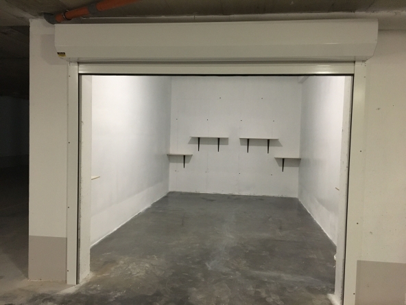 Дава се под наем Гараж / Паркомясто в София, Кръстова вада - 38 кв.м за 204 € - Снимка #1