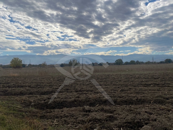 Парцел в Пловдив, Коматевски възел - 5642 кв.м за 45 €/кв.м - Снимка #1