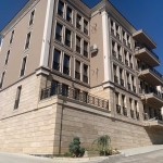 Тристаен апартамент в Карлово - 119 кв.м за 1503 €/кв.м - Снимка #1