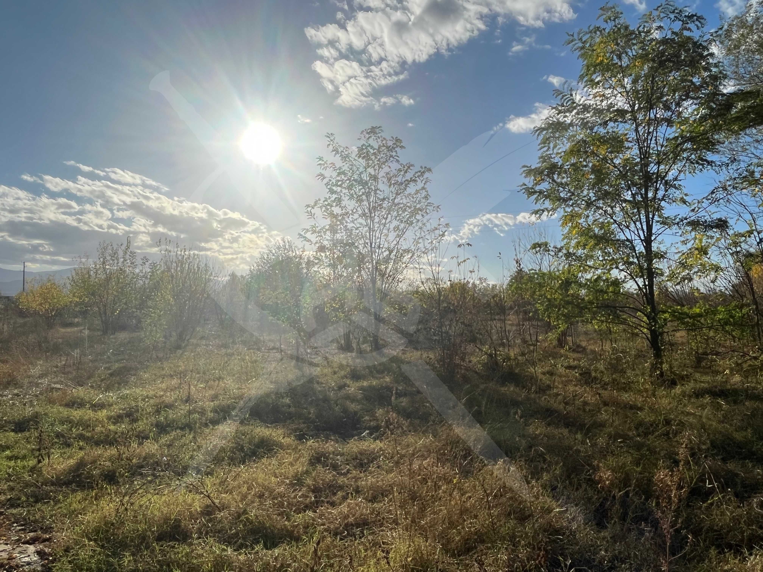 Парцел в Пловдив, Прослав - 5461 кв.м за 25 €/кв.м - Снимка #1