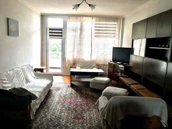 Дава се под наем Тристаен апартамент в София, Хиподрума - 87 кв.м за 600 € - Снимка #1