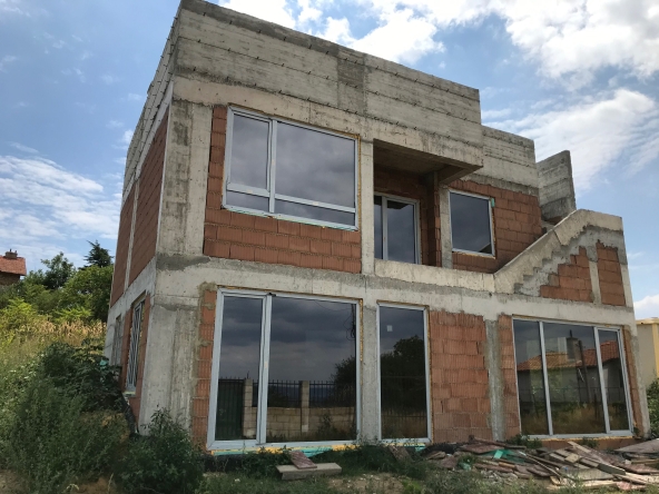 Къща в Варна, Аспарухово - 250 кв.м за 1340 €/кв.м - Снимка #1