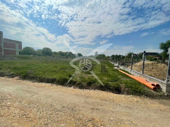 Парцел в Пловдив, Остромила - 641 кв.м за 222 €/кв.м - Снимка #1