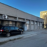 Дава се под наем Промишлена сграда в Чирпан - 560 кв.м за 571.2 € - Снимка #1