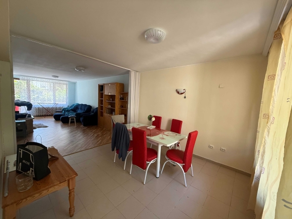 Дава се под наем Тристаен апартамент в София, Медицинска академия - 120 кв.м за 820 € - Снимка #1