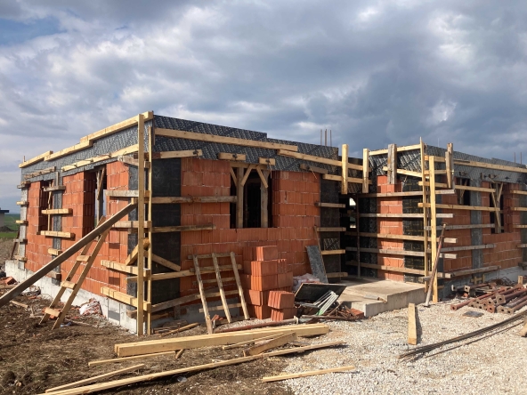 Къща в Божурище - 165 кв.м за 1425 €/кв.м - Снимка #1