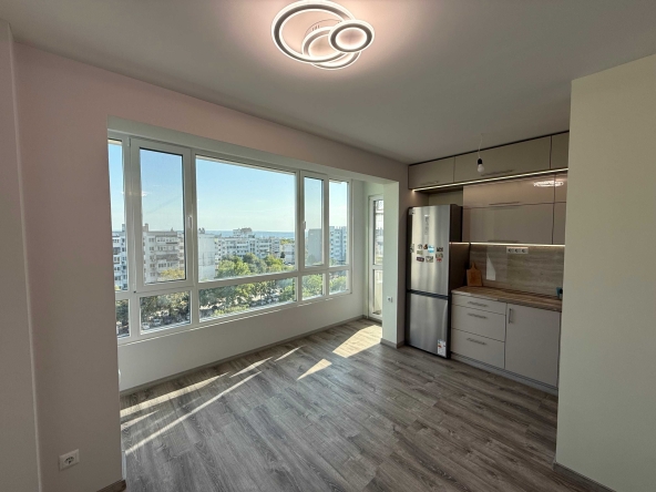 Тристаен апартамент в Варна, Младост 2 - 67 кв.м за 2590 €/кв.м - Снимка #1