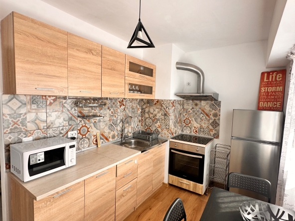 Дава се под наем Едностаен апартамент в Ловеч, Здравец - 41 кв.м за 280.5 € - Снимка #1