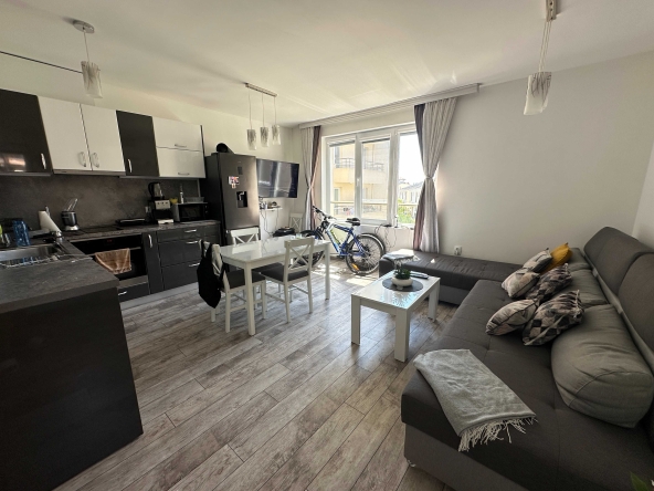 Дава се под наем Двустаен апартамент в Бургас, Сарафово - 65 кв.м за 459 € - Снимка #1