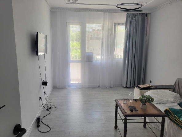 Дава се под наем Тристаен апартамент в Варна, Младост 1 - 62 кв.м за 500 € - Снимка #1