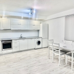 Дава се под наем Тристаен апартамент в Асеновград - 86 кв.м за 408 € - Снимка #1