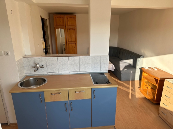 Дава се под наем Едностаен апартамент в София, Надежда 2 - 30 кв.м за 408 € - Снимка #1