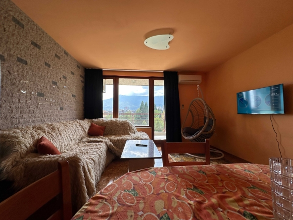 Дава се под наем Двустаен апартамент в София, Симеоново - 75 кв.м за 637.5 € - Снимка #1