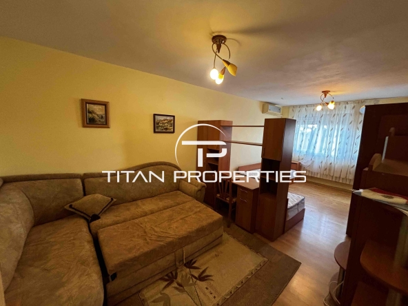 Дава се под наем Двустаен апартамент в Бургас, Лазур - 65 кв.м за 357 € - Снимка #1