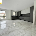 Тристаен апартамент в Пловдив, Кючук Париж - 99 кв.м за 2374 €/кв.м - Снимка #1