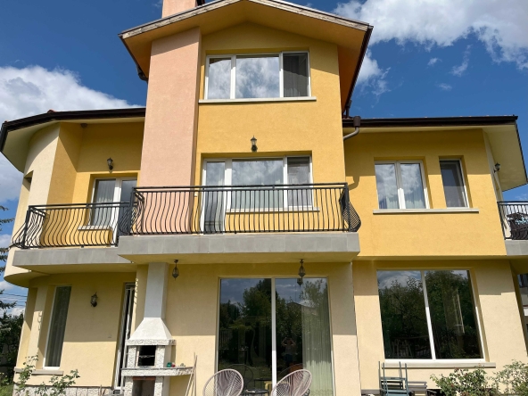 Къща в Банкя - 400 кв.м за 2250 €/кв.м - Снимка #1