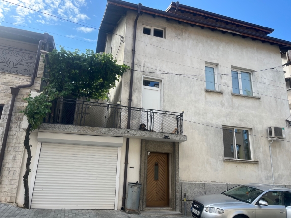 Къща в Дупница - 178 кв.м за 843 €/кв.м - Снимка #1