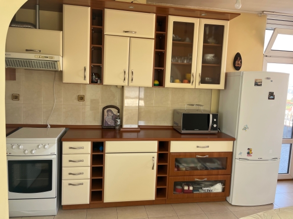 Тристаен апартамент в Благоевград, Идеален център - 91 кв.м за 1319 €/кв.м - Снимка #1