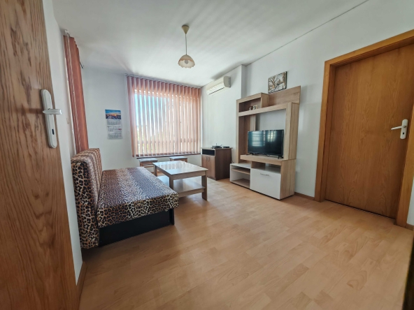 Дава се под наем Двустаен апартамент в Варна, Левски - 60 кв.м за 448.8 € - Снимка #1