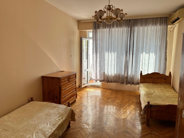 Дава се под наем Двустаен апартамент в Свищов - 65 кв.м за 127.5 € - Снимка #1