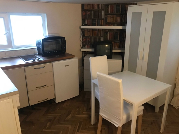 Дава се под наем Едностаен апартамент в Пловдив, Каменица 1 - 20 кв.м за 178.5 € - Снимка #1