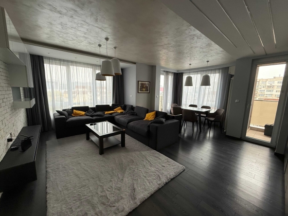 Дава се под наем Тристаен апартамент в София, Младост 4 - 100 кв.м за 1000 € - Снимка #1