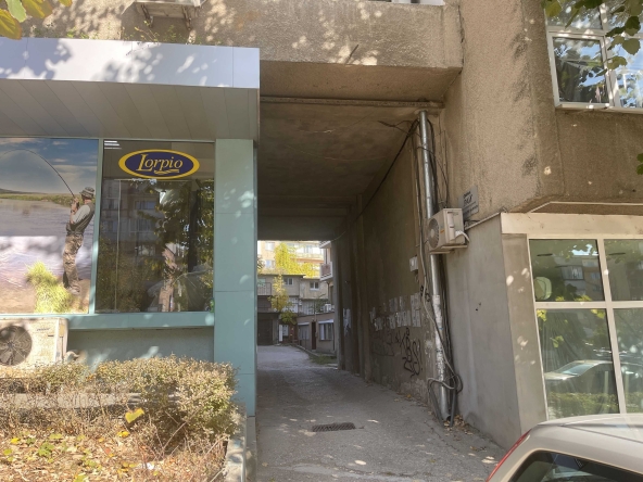 Гараж / Паркомясто в Велико Търново, Картала - 36 кв.м за 647 €/кв.м - Снимка #1