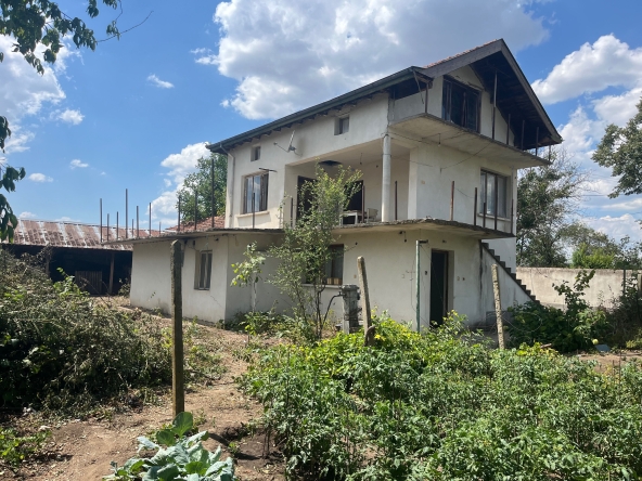 Къща в с. Васил Друмев, Област Шумен - 54 кв.м за 1511 €/кв.м - Снимка #1