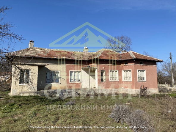 Къща в Добрич, Дружба 2 - 100 кв.м за 384 €/кв.м - Снимка #1