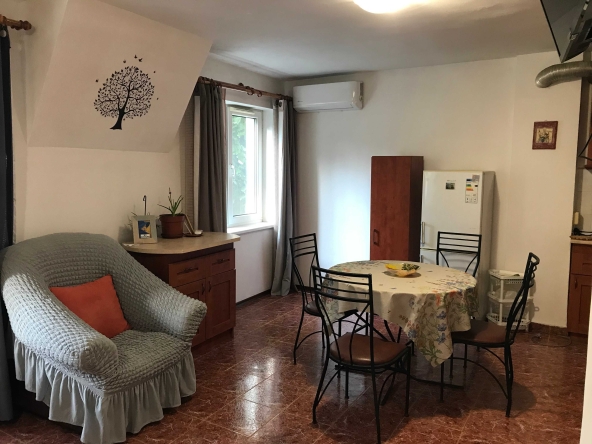 Дава се под наем Двустаен апартамент в Варна, Център - 70 кв.м за 490 € - Снимка #1