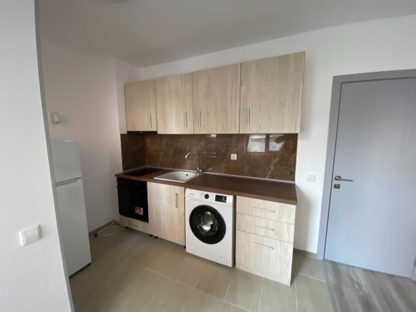 Дава се под наем Двустаен апартамент в Варна, Лятно кино Тракия - 55 кв.м за 357 € - Снимка #1