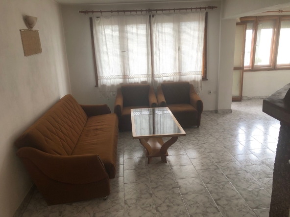 Дава се под наем Двустаен апартамент в Стара Загора, Център - 56 кв.м за 249.9 € - Снимка #1