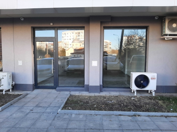 Дава се под наем Магазин в София, Връбница 2 - 60 кв.м за 747.66 € - Снимка #1