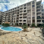 Двустаен апартамент в к.к. Слънчев бряг - 60 кв.м за 680 €/кв.м - Снимка #1