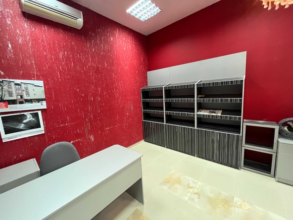 Офис в Казанлък - 30 кв.м за 816 €/кв.м - Снимка #1