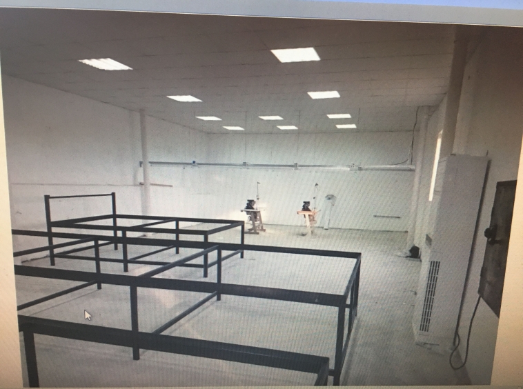 Дава се под наем Промишлена сграда в Петрич - 72 кв.м за 306 € - Снимка #1