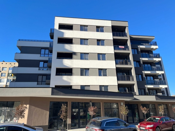 Тристаен апартамент в Казанлък - 98 кв.м за 1510 €/кв.м - Снимка #1