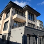 Тристаен апартамент в Казанлък - 105 кв.м за 826 €/кв.м - Снимка #1