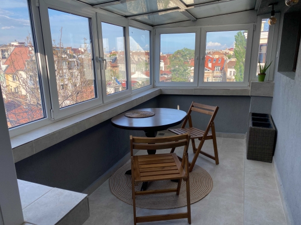 Дава се под наем Двустаен апартамент в София, Център - 75 кв.м за 1072.02 € - Снимка #1