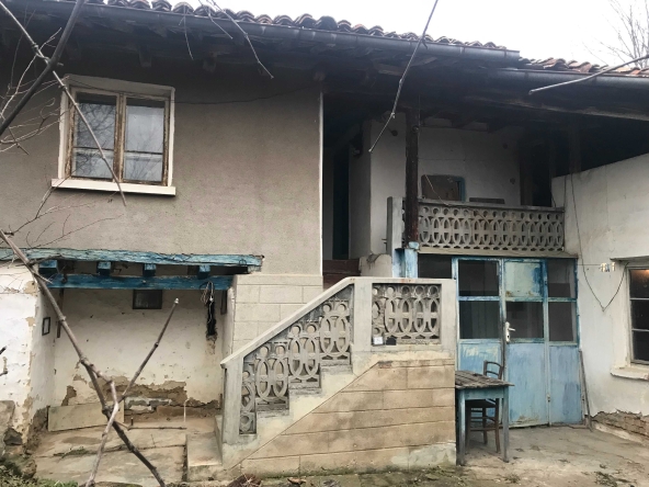 Къща в с. Пчелище, Област Велико Търново - 160 кв.м за 153 €/кв.м - Снимка #1