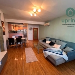 Дава се под наем Тристаен апартамент в София, Оборище - 115 кв.м за 796.62 € - Снимка #1