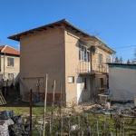 Къща в с. Попинци, Област Пазарджик - 180 кв.м за 243 €/кв.м - Снимка #1