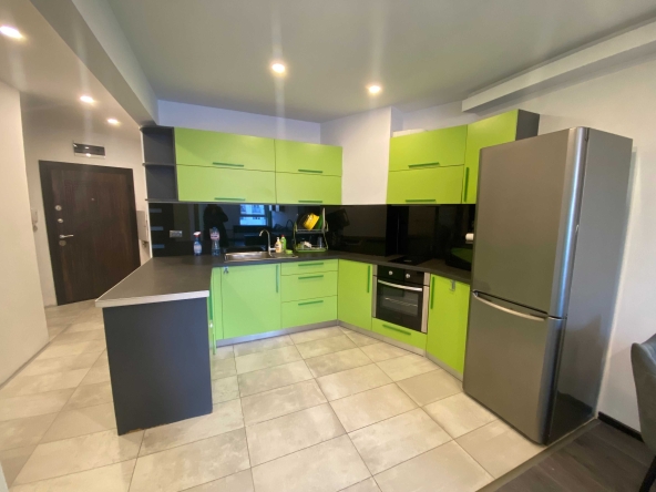 Дава се под наем Двустаен апартамент в София, Младост 4 - 68 кв.м за 598.23 € - Снимка #1