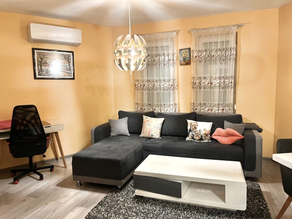 Дава се под наем Двустаен апартамент в София, Редута - 60 кв.м за 647.19 € - Снимка #1