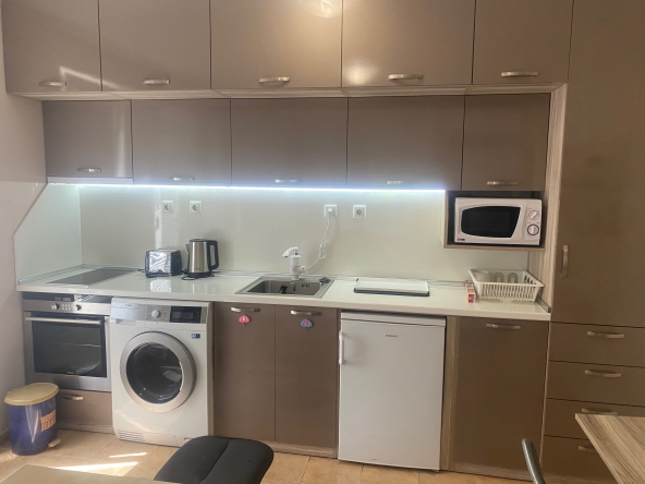 Дава се под наем Едностаен апартамент в с. Старозагорски бани, Област Стара Загора - 38 кв.м за 199.41 € - Снимка #1