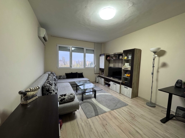 Двустаен апартамент в Хасково, Училищни - 67 кв.м за 990 €/кв.м - Снимка #1