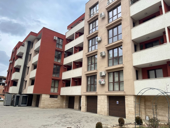 Дава се под наем Двустаен апартамент в Казанлък - 65 кв.м за 298.86 € - Снимка #1