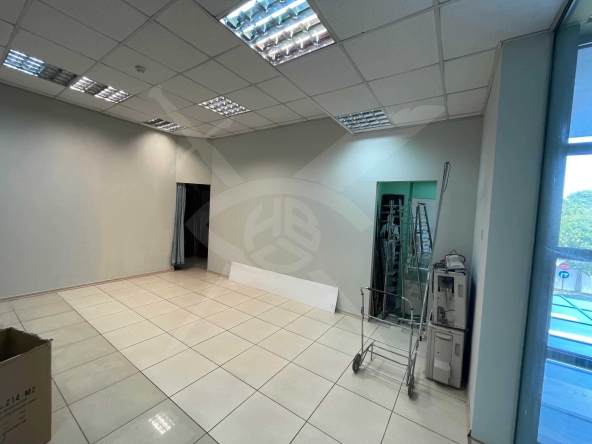 Дава се под наем Магазин в Пловдив, Тракия - 58 кв.м за 84784.95 € - Снимка #1