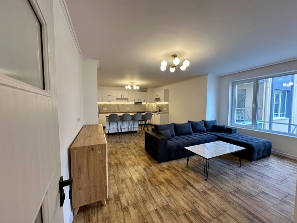 Двустаен апартамент в Бургас, Меден рудник - зона В - 84 кв.м за 813 €/кв.м - Снимка #1